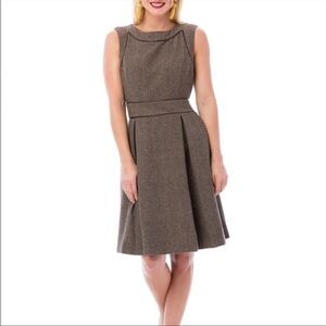 Elizabeth McKay Herringbone Tweed Fit and Flare Dress size 2 w Pockets